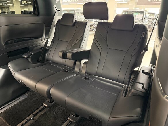 2025 Toyota Alphard IV, чёрный, 13499000 рублей - вид 35