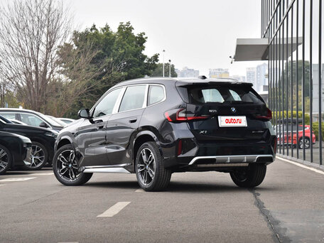 2026 BMW X1 Long 25Li xDrive III (U11/U12), чёрный, 5190000 рублей, вид 5