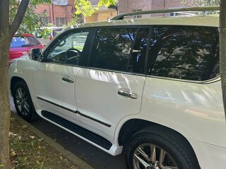 2015 Lexus LX 570 III Рестайлинг, белый, 6600000 рублей, вид 4