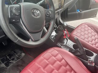 2016 Toyota Corolla XI (E160, E170, E180) Рестайлинг 1, чёрный, 2200000 рублей, вид 5