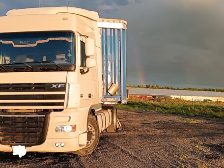 2010 DAF XF 105, белый, 4000000 рублей, вид 3