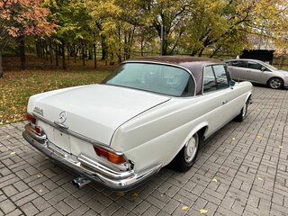 1970 Mercedes-Benz W111 280 SE, белый, 5950000 рублей, вид 5