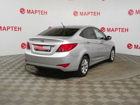 2016 Hyundai Solaris I Рестайлинг, серебристый - вид 4