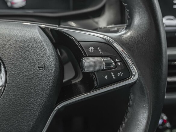 2021 Skoda Rapid II, белый, 1810000 рублей - вид 25