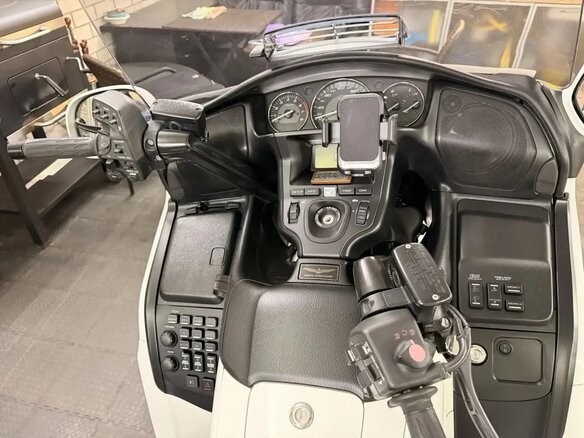2014 Honda GL 1800 Gold Wing, белый, 1590000 рублей - вид 5