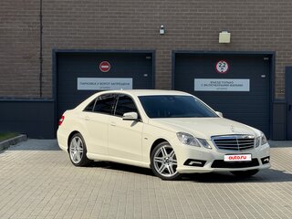 2010 Mercedes-Benz E-Класс 200 5G-Tronic IV (W212, S212, C207), белый, 1570000 рублей, вид 4