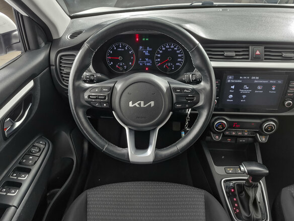 2021 Kia Rio X IV Рестайлинг, белый, 1889000 рублей - вид 16