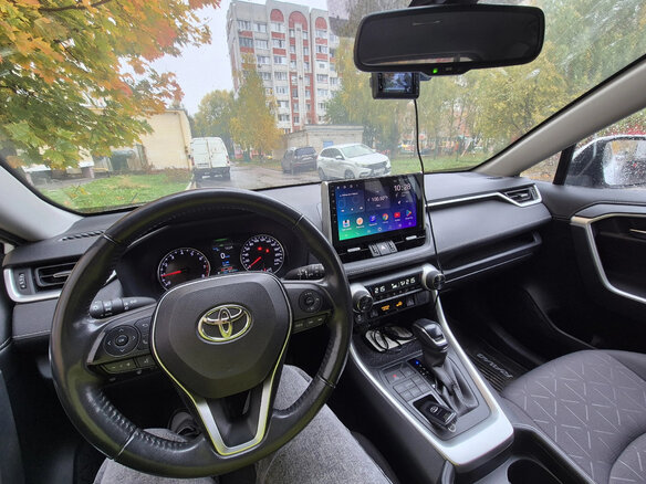2021 Toyota RAV4 V (XA50), белый, 3360000 рублей - вид 4