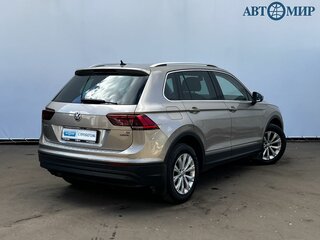 2017 Volkswagen Tiguan II, бежевый, 2200000 рублей, вид 5