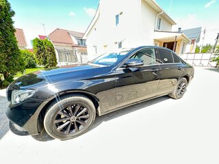 2020 Mercedes-Benz E-Класс 200 d V (W213, S213, C238), чёрный, 2300000 рублей, вид 5