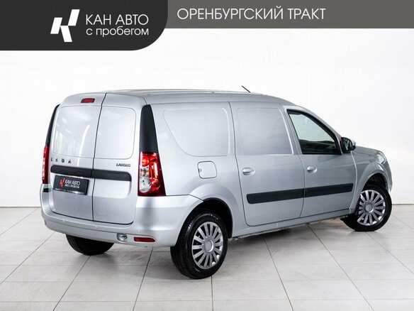 2021 Lada (ВАЗ) Largus I Рестайлинг, серебристый - вид 2