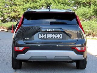 2022 Kia Niro II, чёрный, 1605000 рублей, вид 4