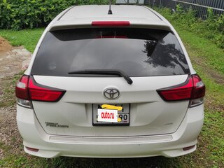 2016 Toyota Corolla Fielder XI (E160, E170, E180) Рестайлинг 1, белый, 1200000 рублей, вид 4