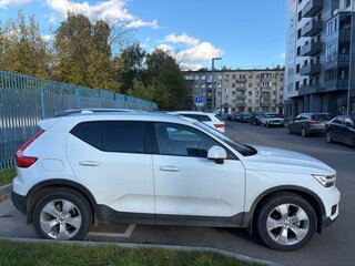 2020 Volvo XC40 I, белый, 3390000 рублей, вид 2