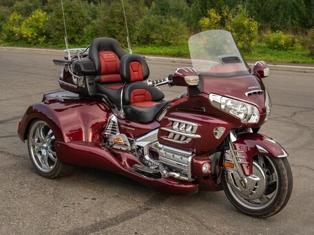 2008 Honda GL 1800 Gold Wing, красный, 2100000 рублей, вид 2