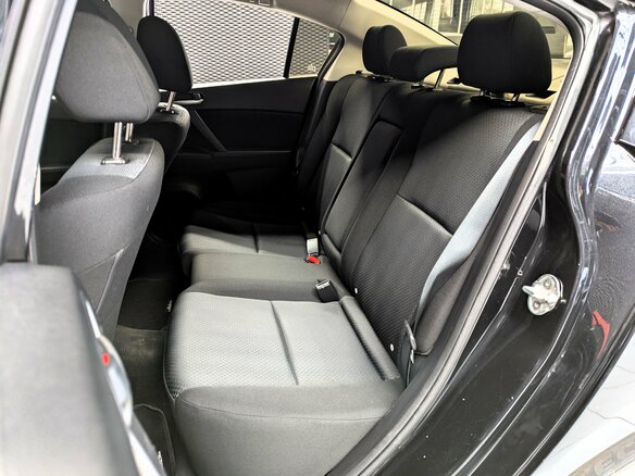 2009 Mazda 3 II (BL), чёрный, 750000 рублей - вид 12