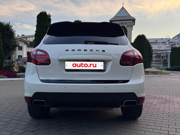 2011 Porsche Cayenne Diesel II (958), белый, 2200000 рублей - вид 7