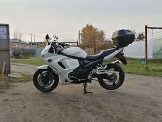 2011 Suzuki GSX 1250 FA, белый, 535000 рублей, вид 1