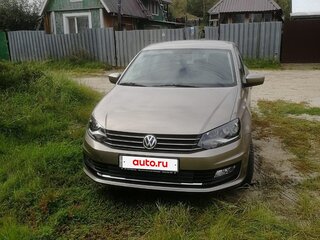 2017 Volkswagen Polo V Рестайлинг, бежевый, 1600000 рублей, вид 1