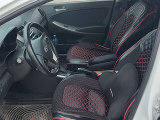 2014 Hyundai Solaris I Рестайлинг, белый, 890000 рублей, вид 5