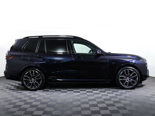 2022 BMW X7 40d I (G07) Рестайлинг, чёрный, 10916000 рублей, вид 4