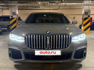 2021 BMW 7 серии Long 740Li xDrive VI (G11/G12) Рестайлинг, серый, 7580000 рублей, вид 3