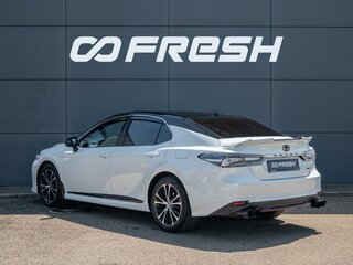 2020 Toyota Camry VIII (XV70), белый, 2630000 рублей, вид 2