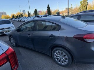 2019 Kia Cerato III Рестайлинг (Classic), серый, 1500000 рублей, вид 3