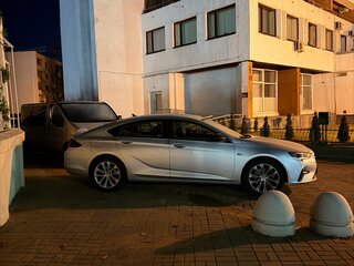 2020 Opel Insignia II Рестайлинг, серый, 1400000 рублей, вид 4