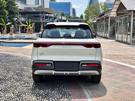 2025 BYD Yuan Up 32 kWh, серебристый, 1560000 рублей, вид 5