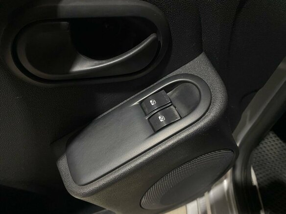 2013 Renault Duster I, серый, 860000 рублей - вид 17
