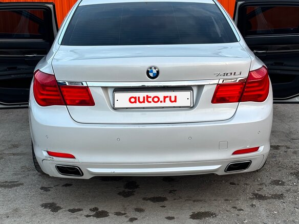 2008 BMW 7 серии Long 740Li V (F01/F02/F04), белый, 1200000 рублей