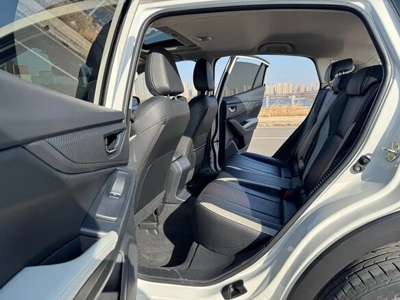 2019 Subaru XV II, белый, 1340000 рублей - вид 12