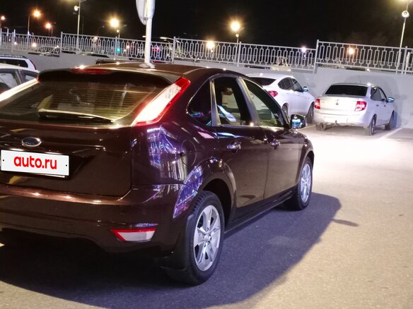 2010 Ford Focus II Рестайлинг, фиолетовый, 730000 рублей - вид 3
