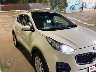 2017 Kia Sportage IV, белый, 1950000 рублей, вид 3
