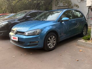 2014 Volkswagen Golf VII, голубой, 1480000 рублей, вид 2