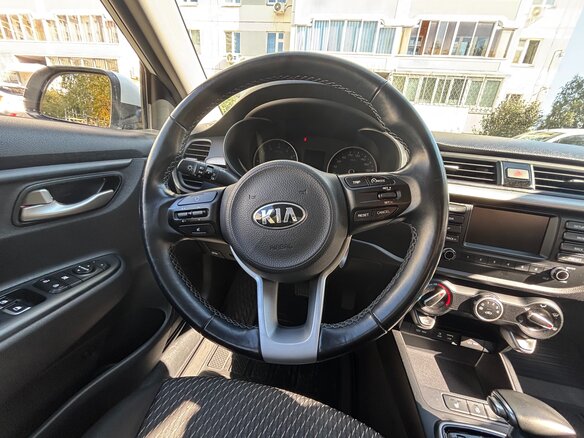 2018 Kia Rio X-Line IV, белый, 1590000 рублей - вид 14