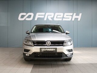 2018 Volkswagen Tiguan II, серебристый, 2760000 рублей, вид 3