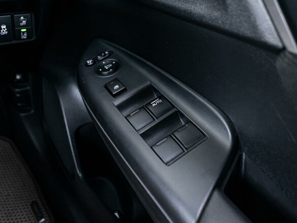 2019 Honda Shuttle II Рестайлинг, белый, 1669000 рублей - вид 18