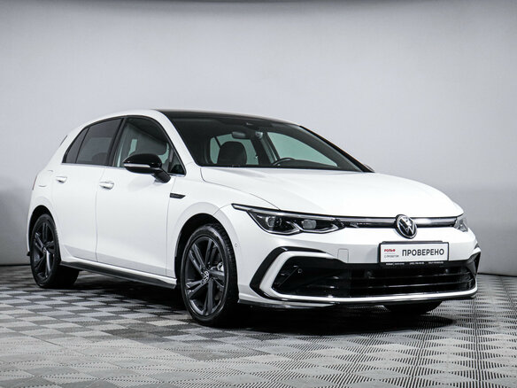 2021 Volkswagen Golf VIII, белый - вид 2