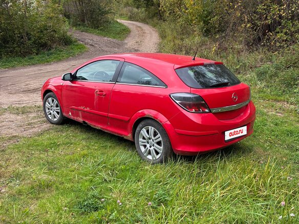 2008 Opel Astra GTC H Рестайлинг, красный, 350000 рублей - вид 9