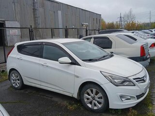 2016 Hyundai Solaris I Рестайлинг, белый, 393000 рублей, вид 4