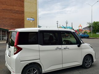 2021 Toyota Roomy I Рестайлинг, белый, 1150000 рублей, вид 3