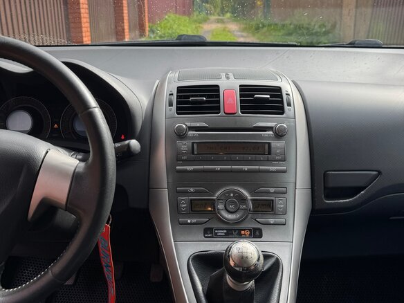 2009 Toyota Auris I, красный, 580000 рублей - вид 7