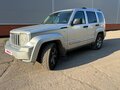 2011 Jeep Cherokee IV (KK), серебристый, 1500000 рублей - вид 2