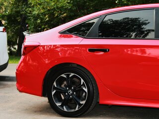 2021 Honda Civic XI, красный, 3000000 рублей, вид 5