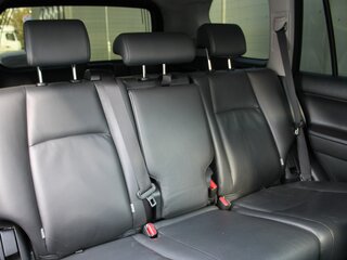 2015 Toyota Land Cruiser Prado 6-speed 150 Series Рестайлинг 1, серый, 4000000 рублей, вид 4