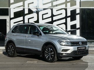 2019 Volkswagen Tiguan II, серебристый, 2150000 рублей, вид 1