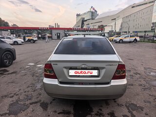 2004 Toyota Corolla IX (E120, E130), серебристый, 260000 рублей, вид 4