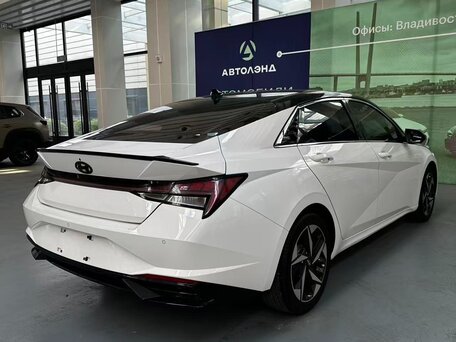 2022 Hyundai Elantra VII (CN7), белый, 1722600 рублей, вид 4